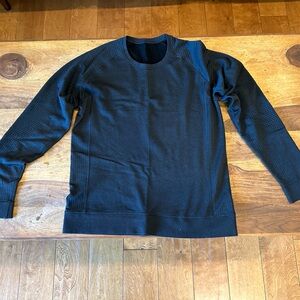 Lululemon engineered warmth long sleeve